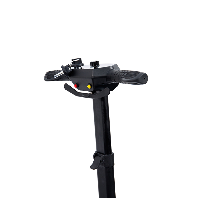 YL-211 4-kolesová turistická elektrická kolobežka pre seniorov s LED svetlometom, košíkom